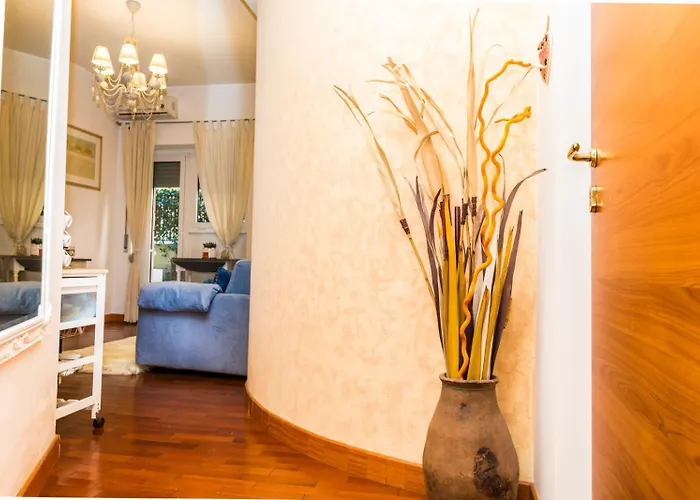 דירה S. Peter 2 - With Garden -50m From Metro רומא